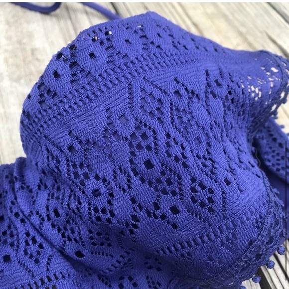 Victoria's Secret Purple Perforated Flounce Bikini Top 32C - Picture 4 of 8